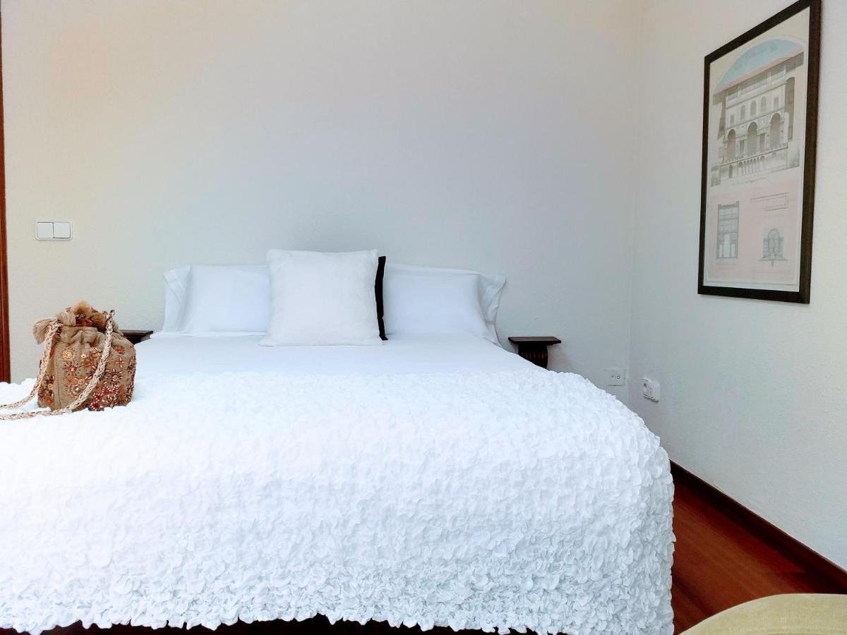Large Apartment With Large And Sunny Terrace - Garden & Outdoor Gym , Alicante Center Εξωτερικό φωτογραφία